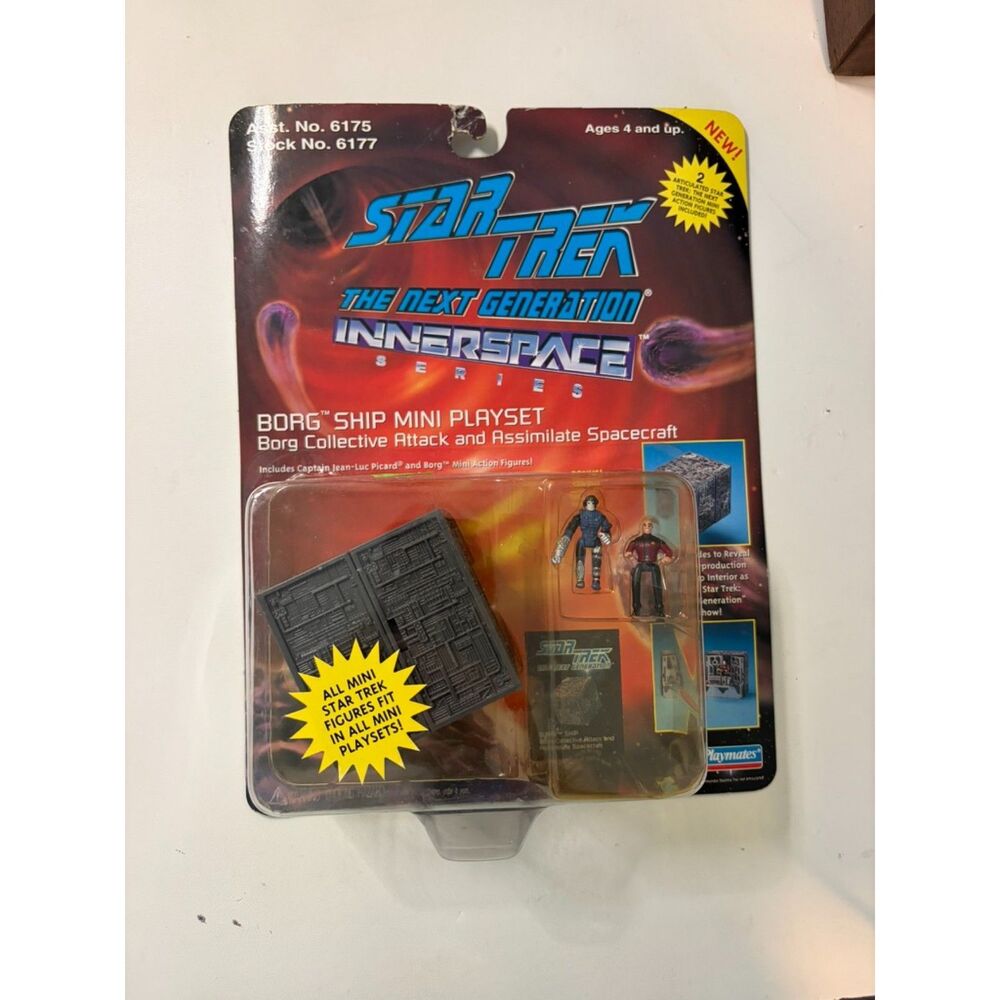 1994 Playmates Star Trek The Next Generation Innerspace Borg Ship set